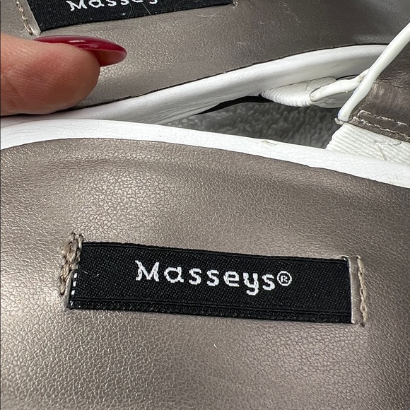 Masseys, Elegant White shoe- worn to wedding - Picture 4 of 7